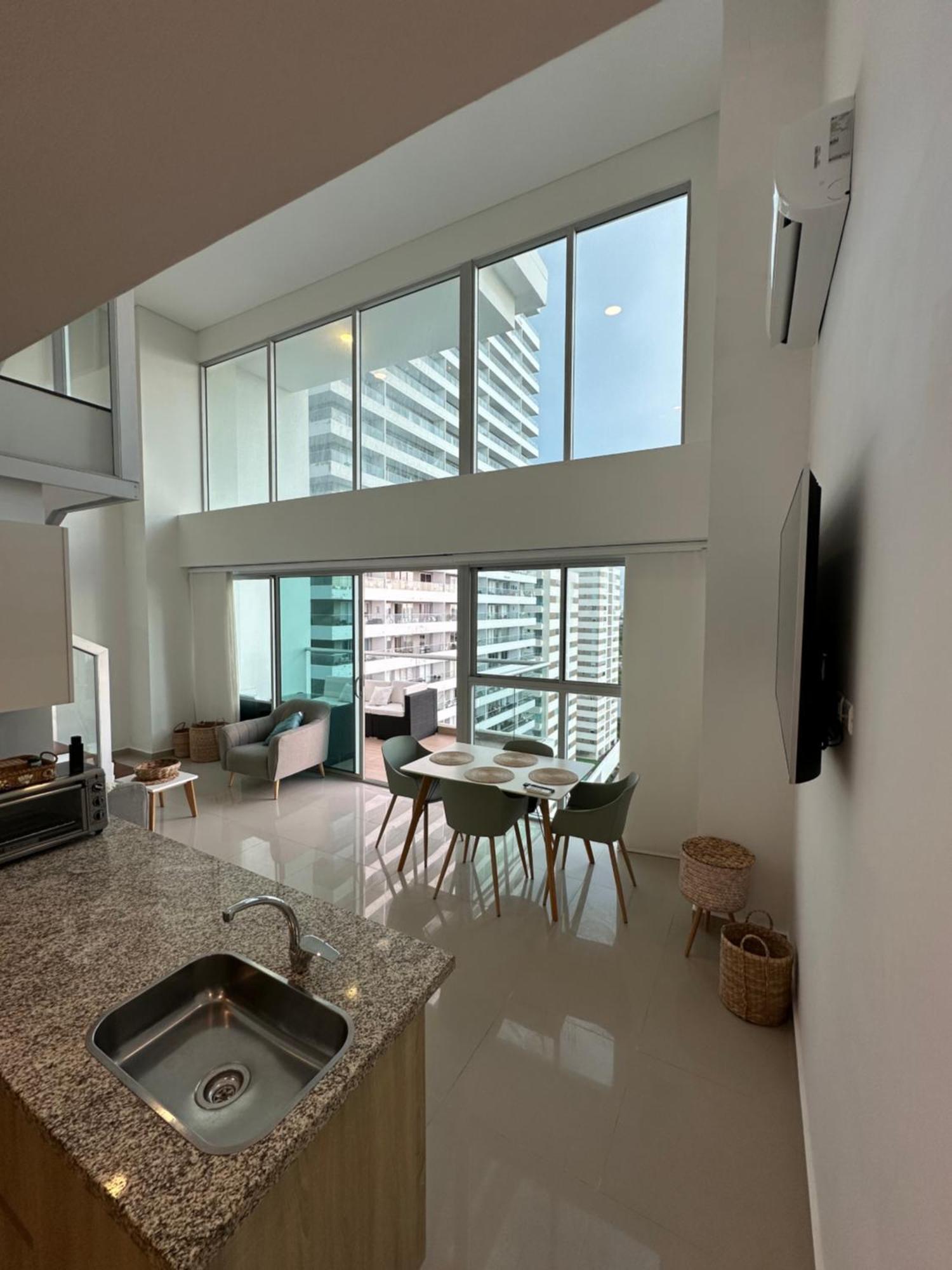 Modern 2 Story Penthouse, With Pool, & *